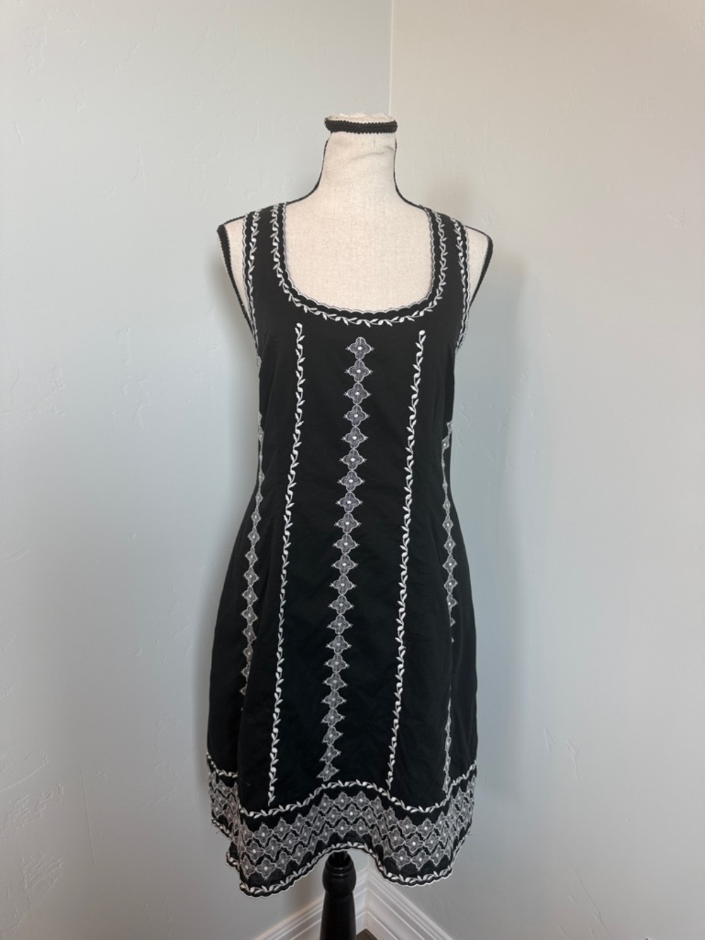 BCBGMaxAzria Black Dress with White Embroidery